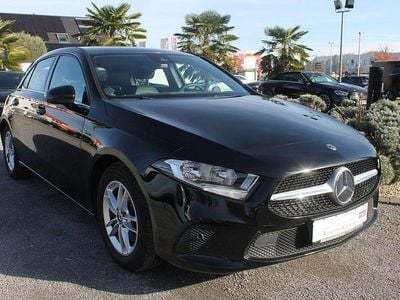 Gebraucht Mercedes A200 163 PS (119 kW) 2019 Schwarz Limousine