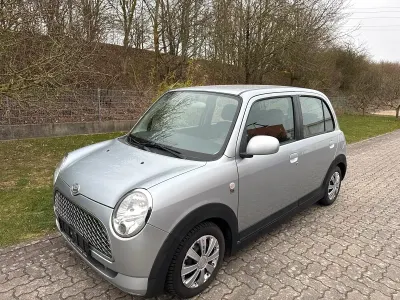 Gebraucht Daihatsu Trevis 58 PS (42 kW) 2009 Silber Kleinwagen