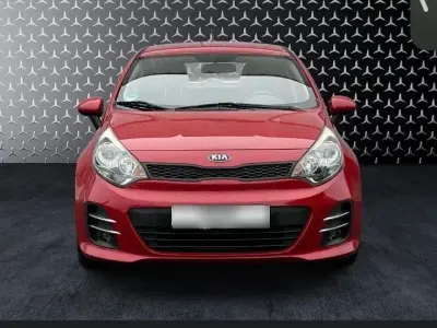 Gebraucht Kia Rio 75 PS (55 kW) 2015 Rot Kleinwagen