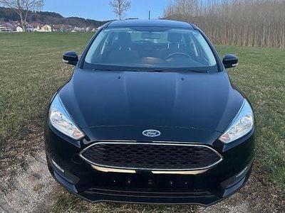 Gebraucht Ford Focus Business Edition 125 PS (91 kW) 2018 Schwarz Limousine