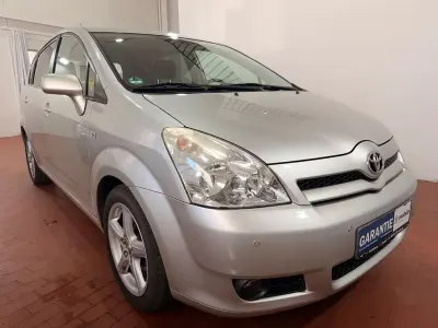 Gebraucht Toyota Corolla Verso Edition 129 PS (94 kW) 2006 Silber Van / Kleinbus