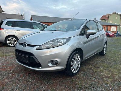 Silber Gebraucht 2010 Ford Fiesta Trend Kleinwagen | 4.490 € (Fairer Preis)