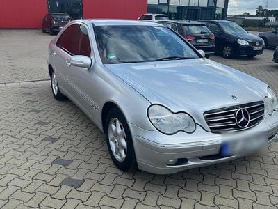 Mercedes C180