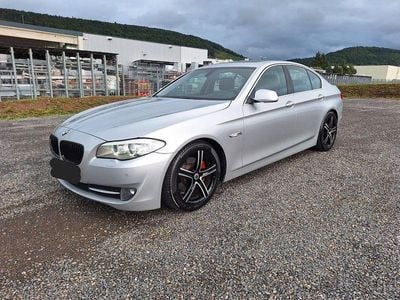 BMW 523