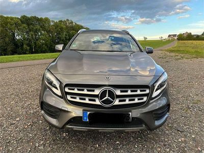 Mercedes GLA180