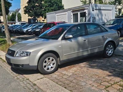 Gold Gebraucht 2001 Audi A4 Limousine | 1.990 € (Guter Preis)