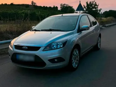 Gebraucht Ford Focus 100 PS (73 kW) 2009 Coupé