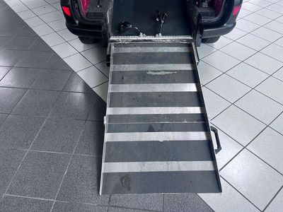 Gebraucht Renault Kangoo 64 PS (47 kW) 2001 Rot Van / Kleinbus