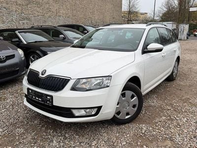 Usata Skoda Octavia Ambition 105 CV (77 kW) 2015 Bianco Utilitaria