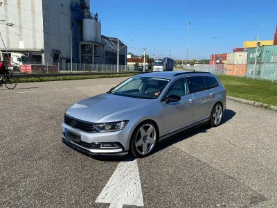 Gebraucht VW Passat 150 PS (110 kW) 2018 Silber Kombi
