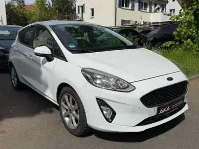 Gebraucht Ford Fiesta Cool & Connect 101 PS (74 kW) 2018 Weiß Kleinwagen
