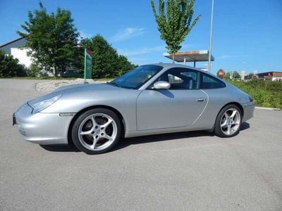 Porsche 911 Carrera