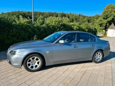 Gebraucht BMW 525 177 PS (130 kW) 2004 Grau Limousine