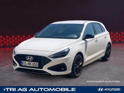 Atlas white / sol Gebraucht 2024 Hyundai i30 Advantage Limousine | 23.630 € (Fairer Preis)