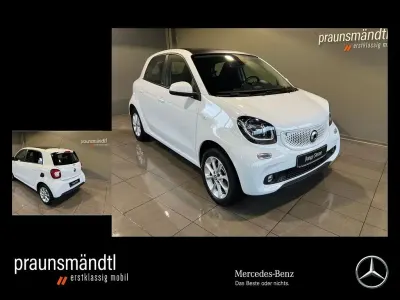 Używany Smart ForFour Passion 90 KM (66 kW) 2019 Biały Hatchback