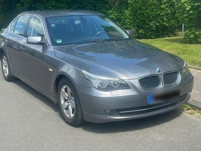 BMW 523