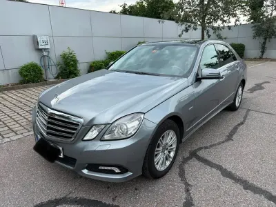 Gebraucht Mercedes E350 265 PS (194 kW) 2011 Grau Limousine