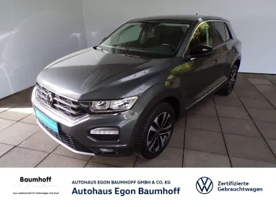 Käytetty VW T-Roc United 150 HP (110 kW) 2021 Harmaa Katumaasturi
