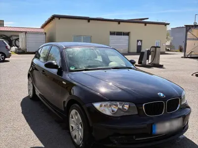 Gebraucht BMW 118 143 PS (105 kW) 2008 Schwarz Kleinwagen