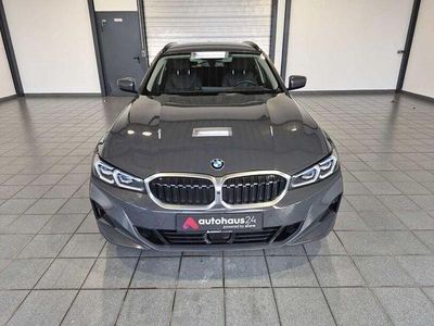 Second-hand BMW 320 Shadowline 190 CP (139 kW) 2024 Gri Break