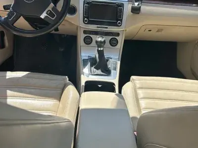 Gebraucht VW Passat Highline 105 PS (77 kW) 2009 Beige Kombi