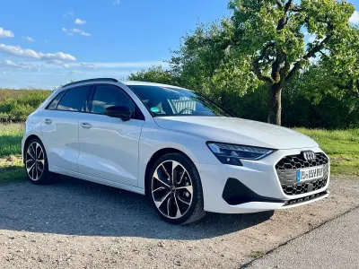 Gebraucht Audi A3 S-Line 150 PS (110 kW) 2025 Weiß Kombi