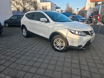 Gebraucht Nissan Qashqai N-Vision 163 PS (119 kW) 2016 SUV