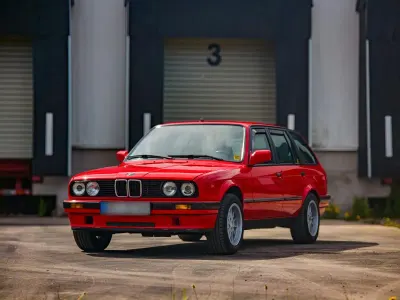 Gebraucht BMW 318 154 PS (113 kW) 1990 Rot Kombi