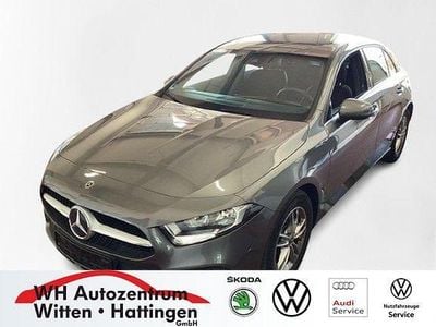 Gebraucht Mercedes A180 Business 136 PS (100 kW) 2019 Mountaingraumetallic Limousine