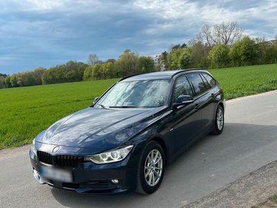 Gebraucht BMW 320 184 PS (135 kW) 2014 Blau Kombi