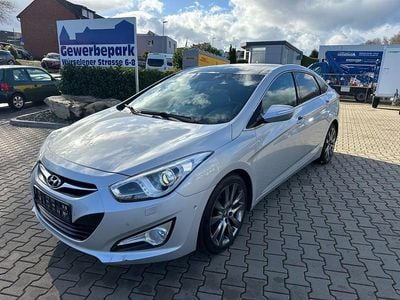 Gebraucht Hyundai i40 Premium 136 PS (100 kW) 2015 Silber Limousine