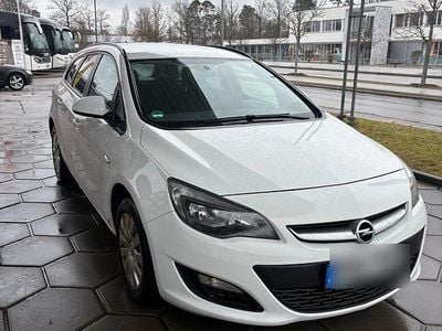 Gebraucht Opel Astra 165 PS (121 kW) 2015 Weiß Kombi
