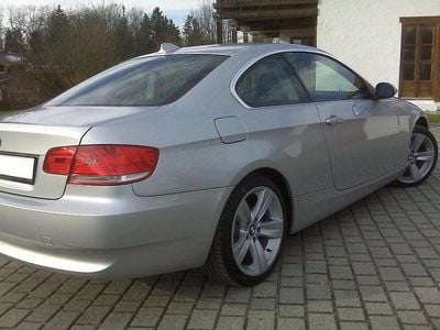 Gebraucht BMW 325 Sport Line 218 PS (160 kW) 2008 Silber Coupé