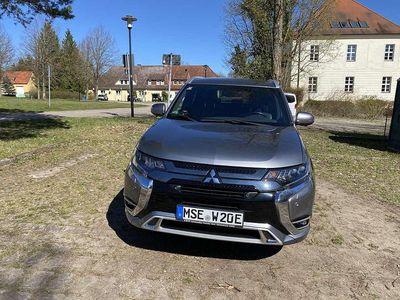 Second-hand Mitsubishi Outlander P-HEV Spirit+ 135 CP (99 kW) 2021 SUV