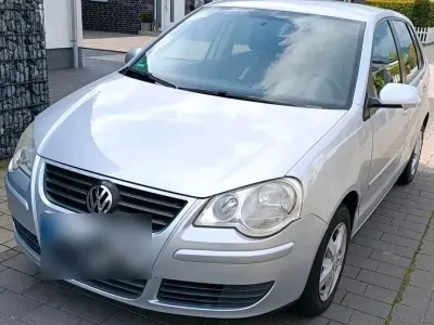 Gebraucht VW Polo 75 PS (55 kW) 2008 Grau Kleinwagen