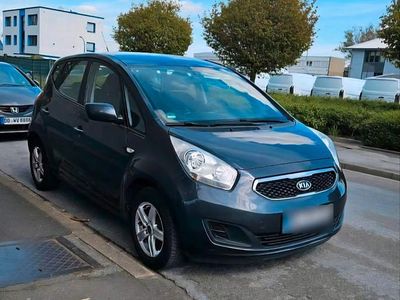 Second-hand Kia Venga 90 CP (66 kW) 2011 Gri Hatchback