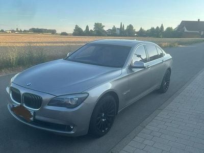 BMW 750