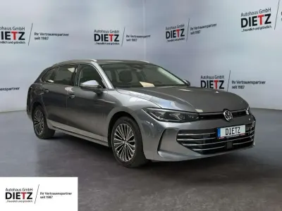 Gebraucht VW Passat Elegance 150 PS (110 kW) 2024 Diabasgrau Kombi