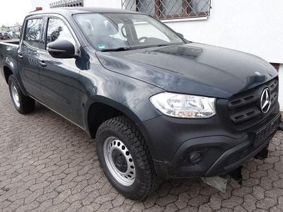 Gebraucht Mercedes X220 163 PS (119 kW) 2018 Grün Pickup