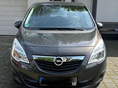 gebraucht Opel Meriva Active Automatik 120PS