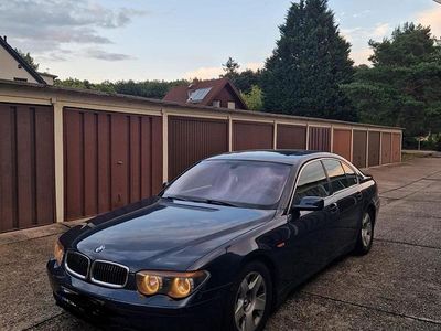BMW 745
