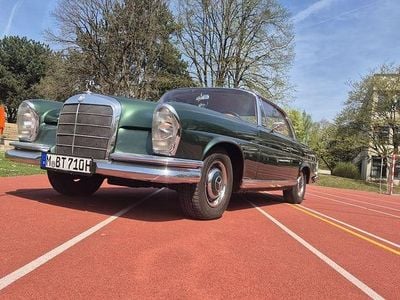 Second-hand Mercedes 220 120 CP (88 kW) 1964 Verde Coupe