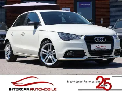 Gebraucht Audi A1 Attraction 90 PS (66 kW) 2013 Amalfiweiss Kleinwagen
