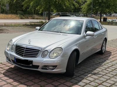 Mercedes E280