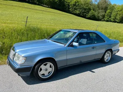 Gebraucht Mercedes 230 132 PS (97 kW) 1991 Blau Coupé
