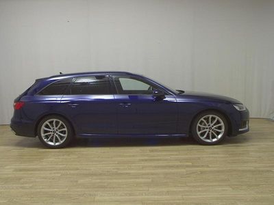 Gebraucht Audi A4 Advanced 204 PS (150 kW) 2022 Blau Kombi