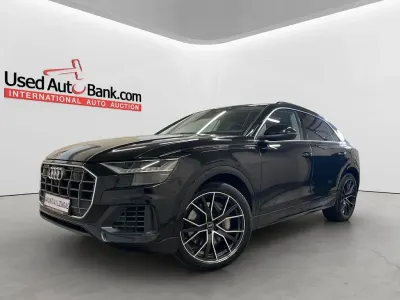 Gebraucht Audi Q8 381 PS (280 kW) 2022 Schwarz SUV
