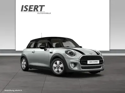 Używany Mini Cooper 136 KM (100 kW) 2019 Srebrny Hatchback