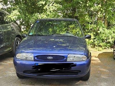 Grau Gebraucht 1999 Ford Fiesta Style Limousine | 760 € (Guter Preis)