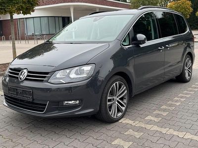 Gebraucht VW Sharan Comfortline 110 PS (80 kW) 2019 Grau Van / Kleinbus